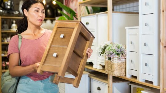Les erreurs courantes à éviter lors de l’achat de meubles de décoration 