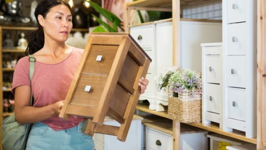 Les erreurs courantes à éviter lors de l’achat de meubles de décoration 