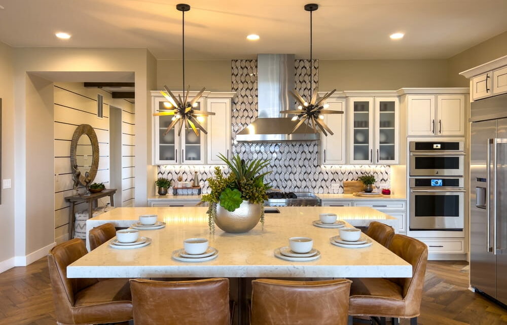 Éclairage intérieur vs extérieur : quelles solutions pour chaque espace ?